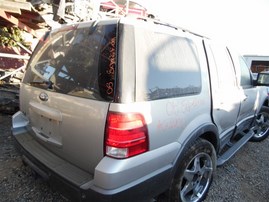2205 Ford Expedition XLT Silver 5.4L AT 2WD #F22061